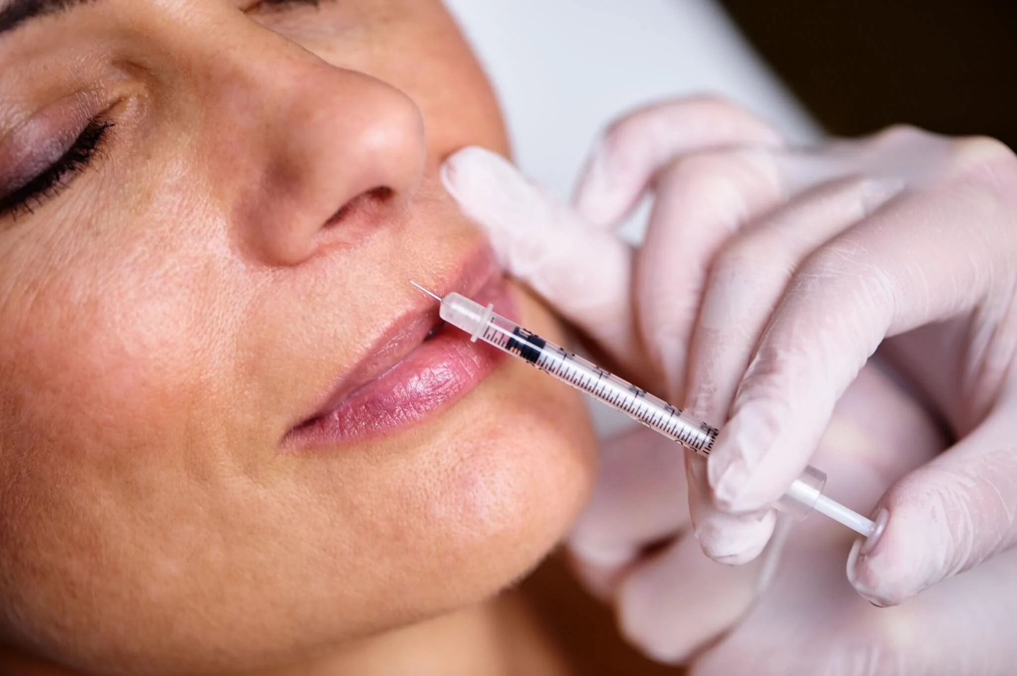 Hautanalyse mit dem Auflichtmikroskop in der Hamburg Dermatologie
