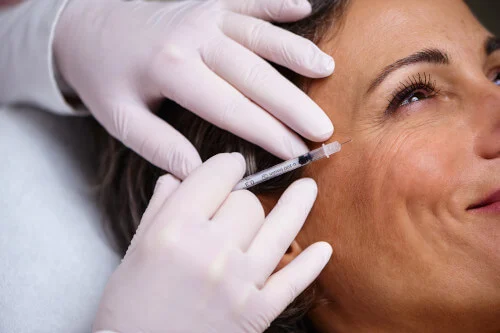 Faltenbehandlung mittels Botox Injektion